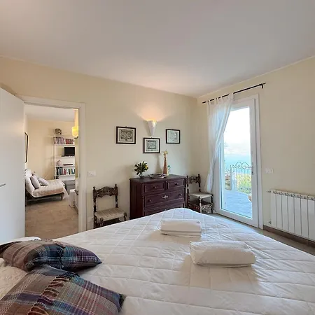 Paradiso Sotto Le Stelle, Jacuzzi Vista Apartment Brisino