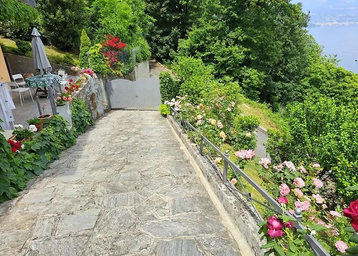 Paradiso Sotto Le Stelle, Jacuzzi Vista Apartment Brisino