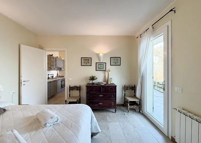 Paradiso Sotto Le Stelle, Jacuzzi Vista Apartment *