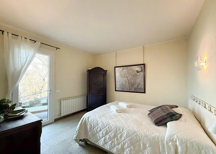 Paradiso Sotto Le Stelle, Jacuzzi Vista Apartment *